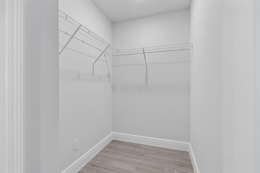 Spacious, unfurnished interior of a new home in , Port St. Lucie (Image 15).