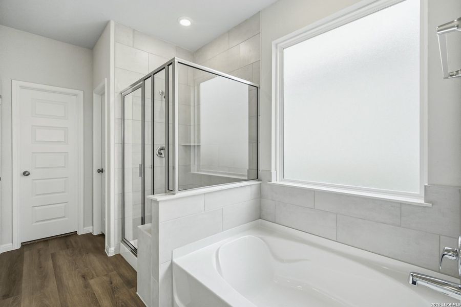 Furnished interior view inside a new home in Cinco Lakes, San Antonio (Image 5).