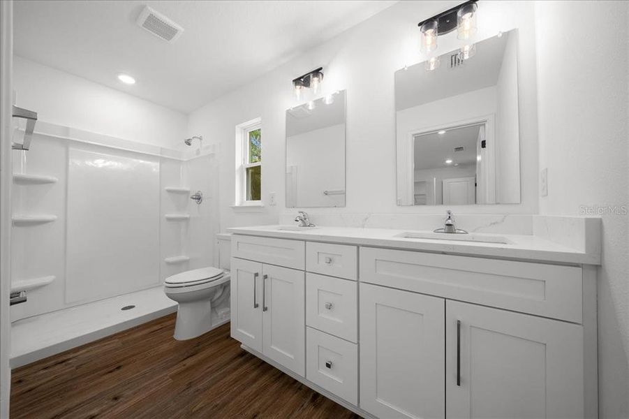 Furnished interior view inside a new home in , Weeki Wachee (Image 5).