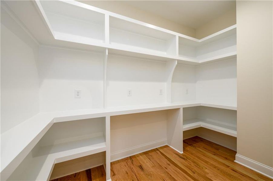 Spacious, unfurnished interior of a new home in , Atlanta (Image 37).