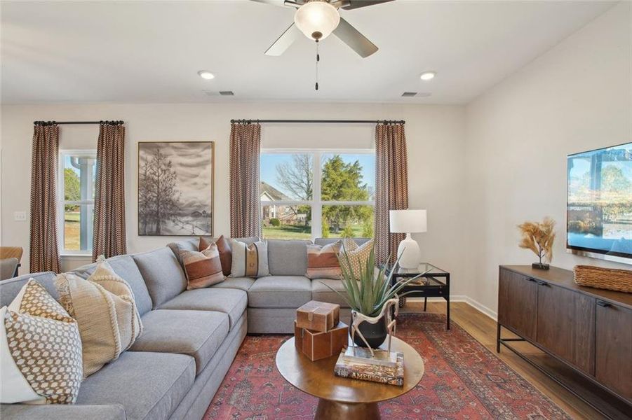 Furnished interior view inside a new home in Oakmont, Dallas (Image 12).