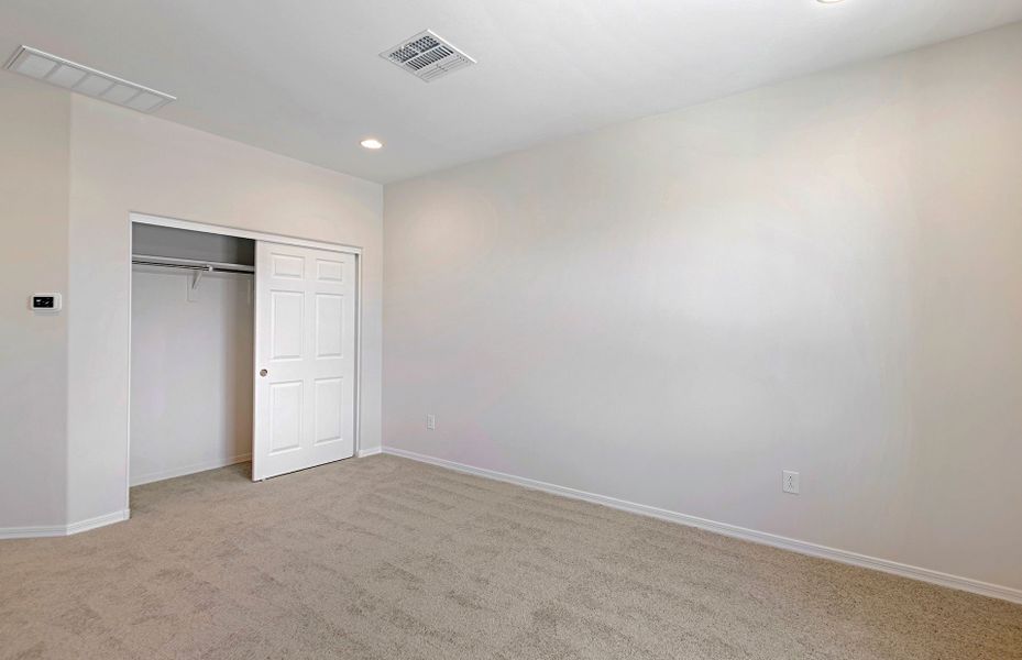 Spacious, unfurnished interior of a new home in Vistoso Canyon Estates, Oro Valley (Image 19).