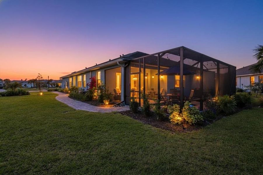 Exterior details and patio area of a home in , Venice (Image 24).