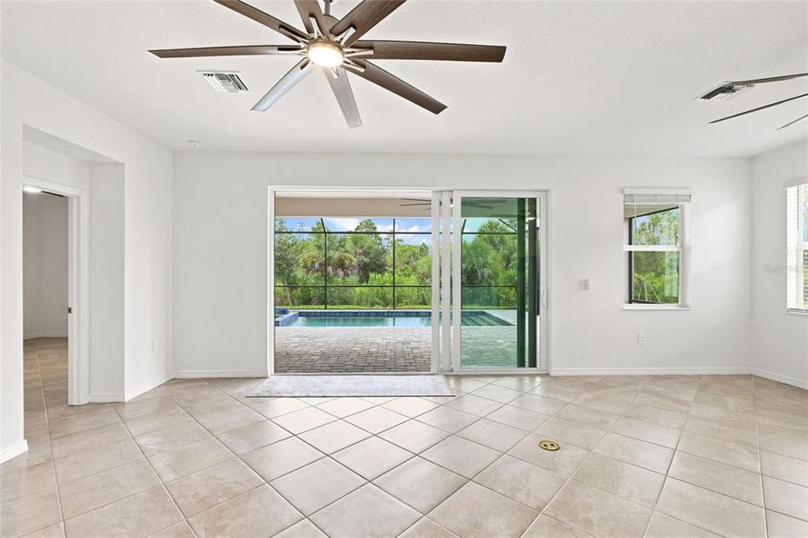 Spacious, unfurnished interior of a new home in , Venice (Image 21).