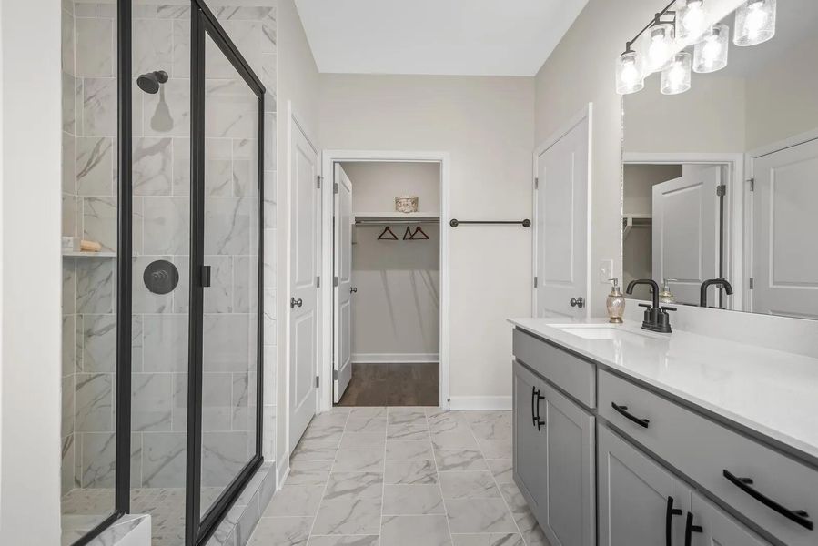 The Oakland D Primary Suite Bathroom The Oakland D Primary Suite Bathroom