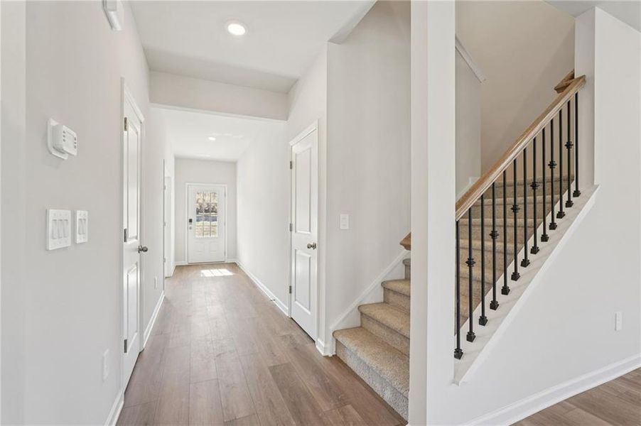 Spacious, unfurnished interior of a new home in Ivey Township, Dallas (Image 21).