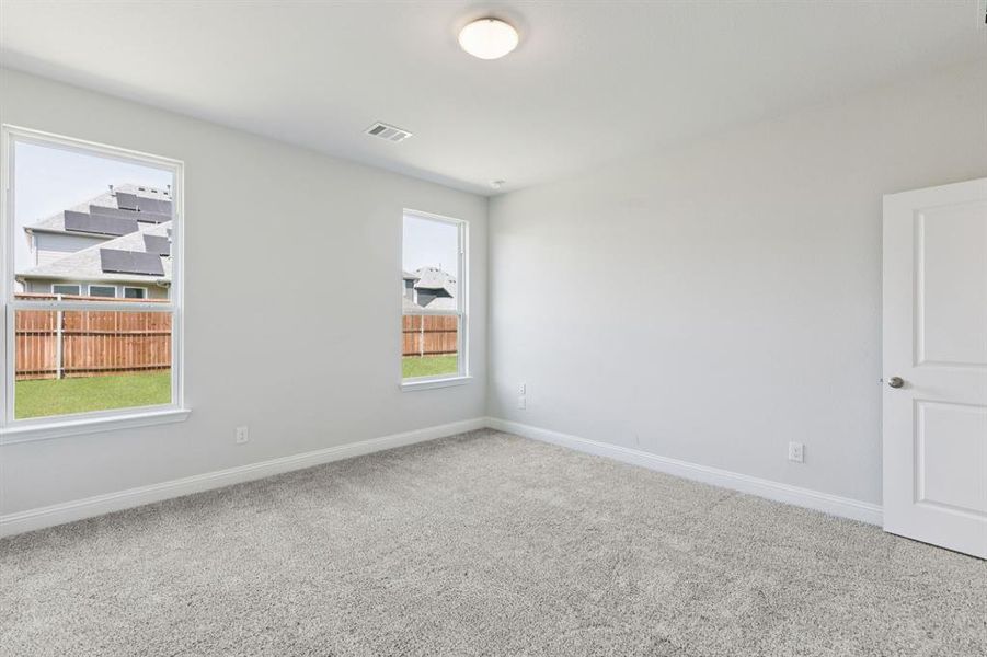 Spacious, unfurnished interior of a new home in Venetian, Celina (Image 26).