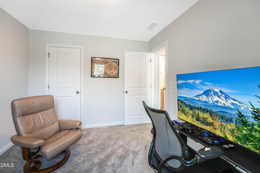 616 Glen Clova Dr-26