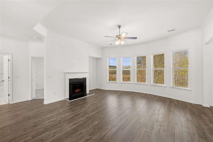 Spacious, unfurnished interior of a new home in Water Oak Estates, Lawrenceville (Image 31).
