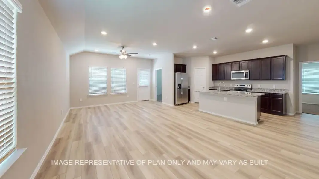 Representative unfurnished interior of a home built from the Camden by D.R. Horton in Wildwood Estates, Nolanville (Image 18).