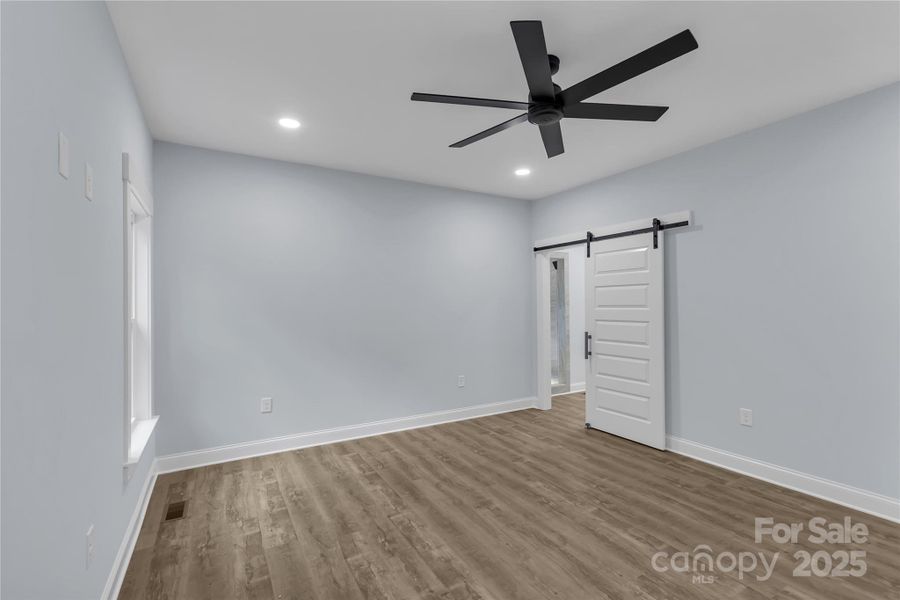 Spacious, unfurnished interior of a new home in , Iron Station (Image 23).