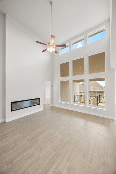 Spacious, unfurnished interior of a new home in The Colony, Bastrop (Image 20). Spacious, unfurnished interior of a new home in The Colony, Bastrop (Image 20).