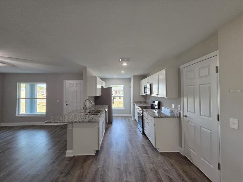 Furnished interior view inside a new home in , Lake Wales (Image 5).