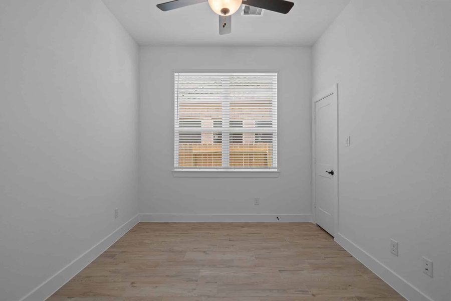 Spacious, unfurnished interior of a new home in The Woodlands Hills, Willis (Image 13). Spacious, unfurnished interior of a new home in The Woodlands Hills, Willis (Image 13).