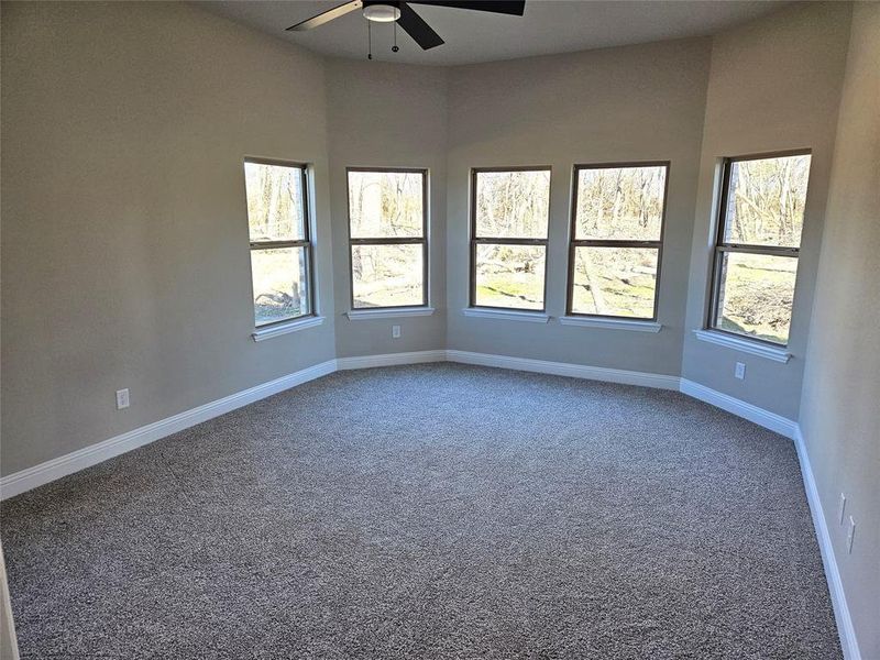 Spacious, unfurnished interior of a new home in , Van Alstyne (Image 13).