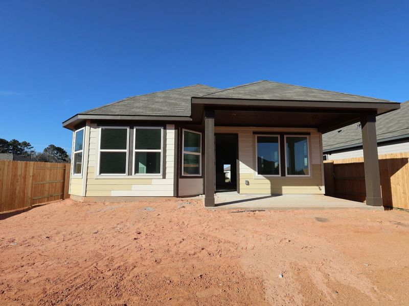 Exterior details and patio area of a home in Moran Ranch, Willis (Image 3).