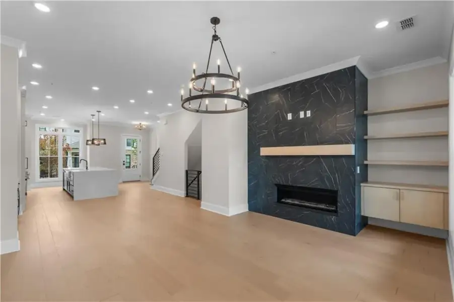 Spacious, unfurnished interior of a new home in Park Walke, Alpharetta (Image 21).