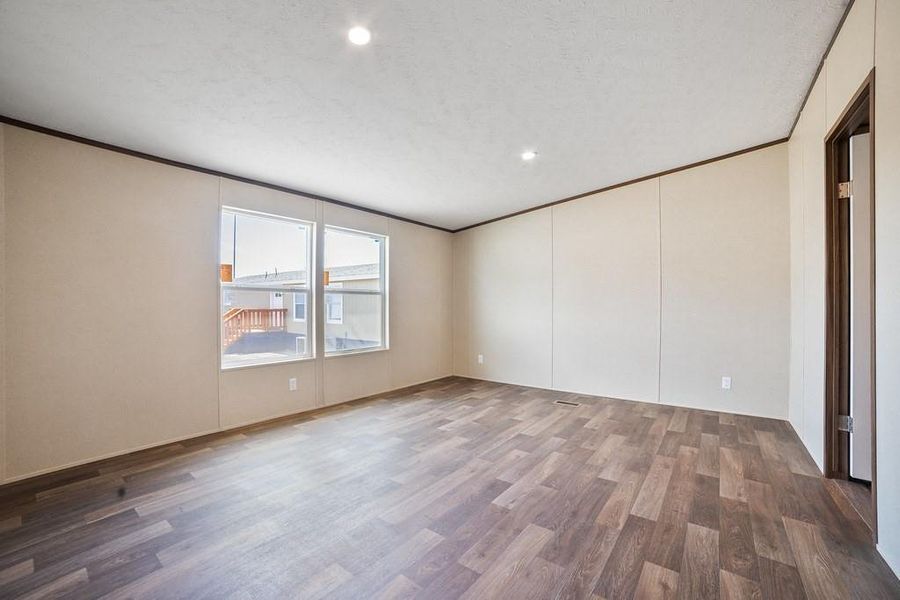 Spacious, unfurnished interior of a new home in , Sunset (Image 32).