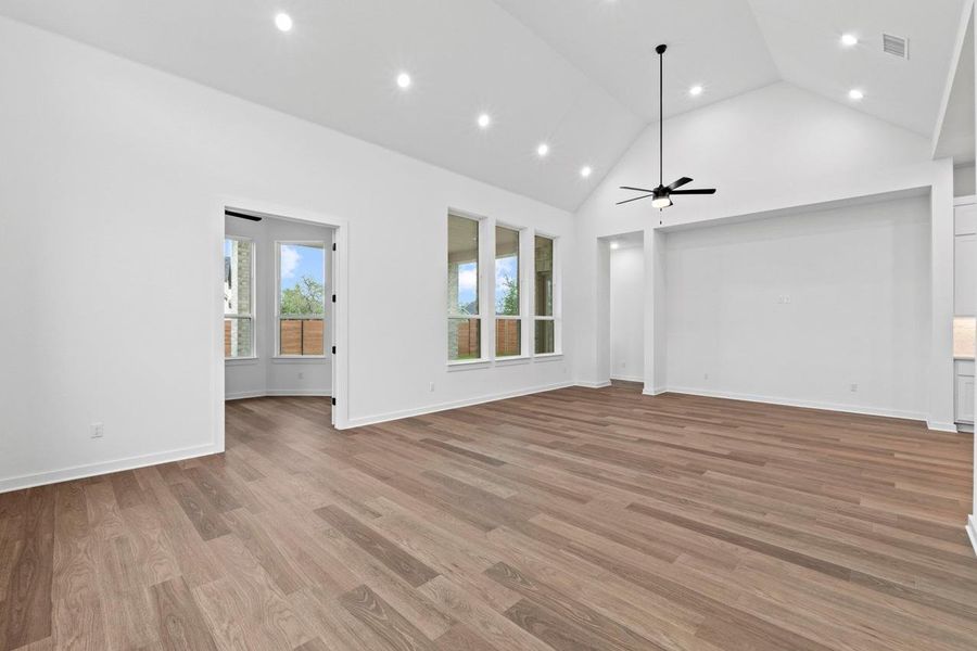 Spacious, unfurnished interior of a new home in Broken Oak, Georgetown (Image 23).