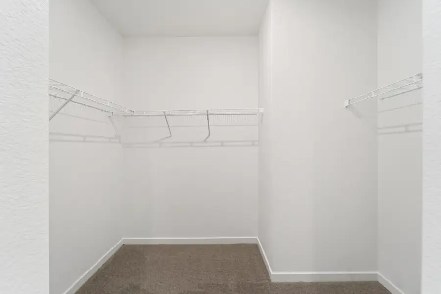 Spacious, unfurnished interior of a new home in Hudson Hills, Hudson (Image 27).