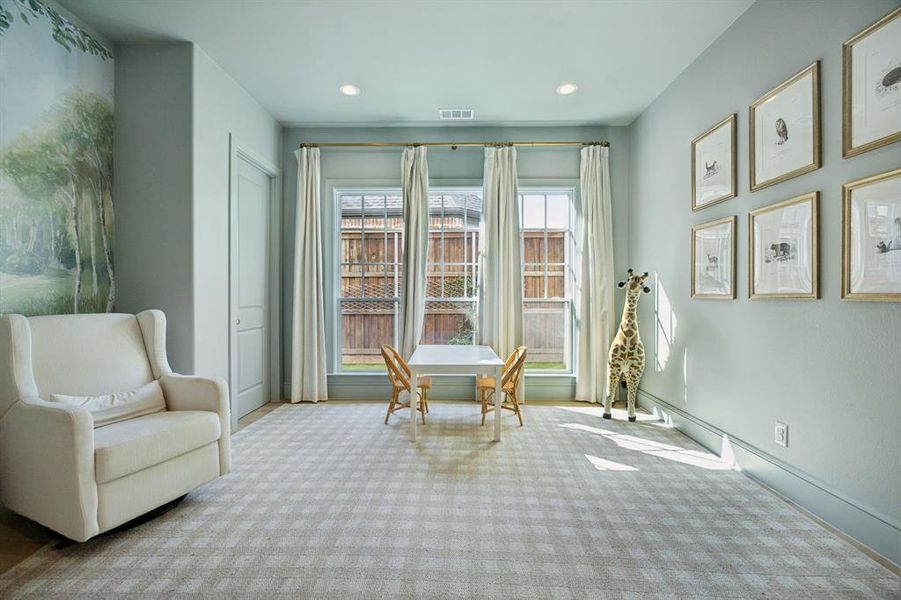 Image 37 of a home in .