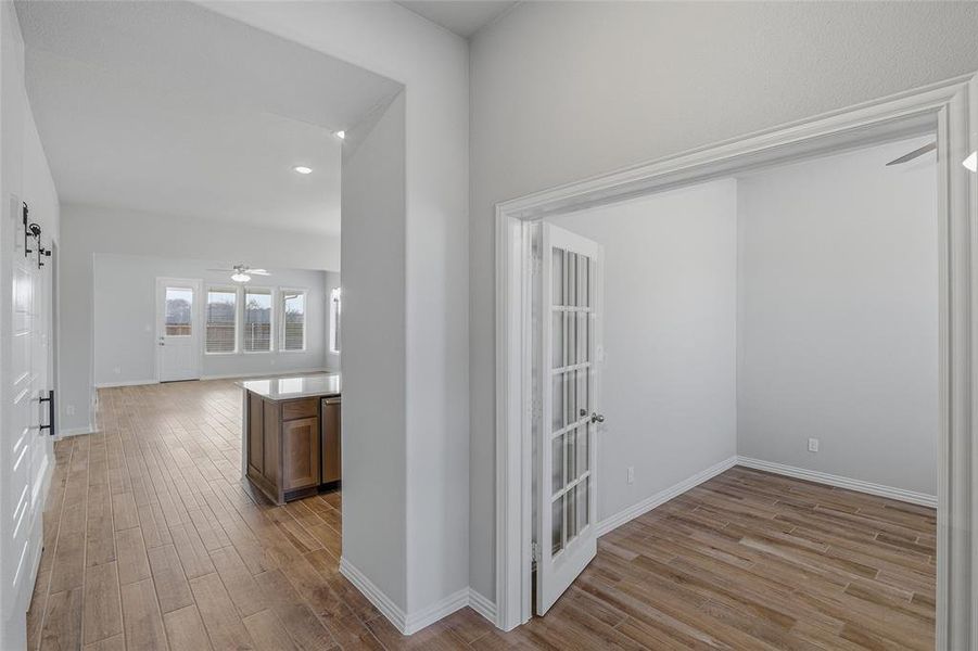 Spacious, unfurnished interior of a new home in Aero Vista, Caddo Mills (Image 30).