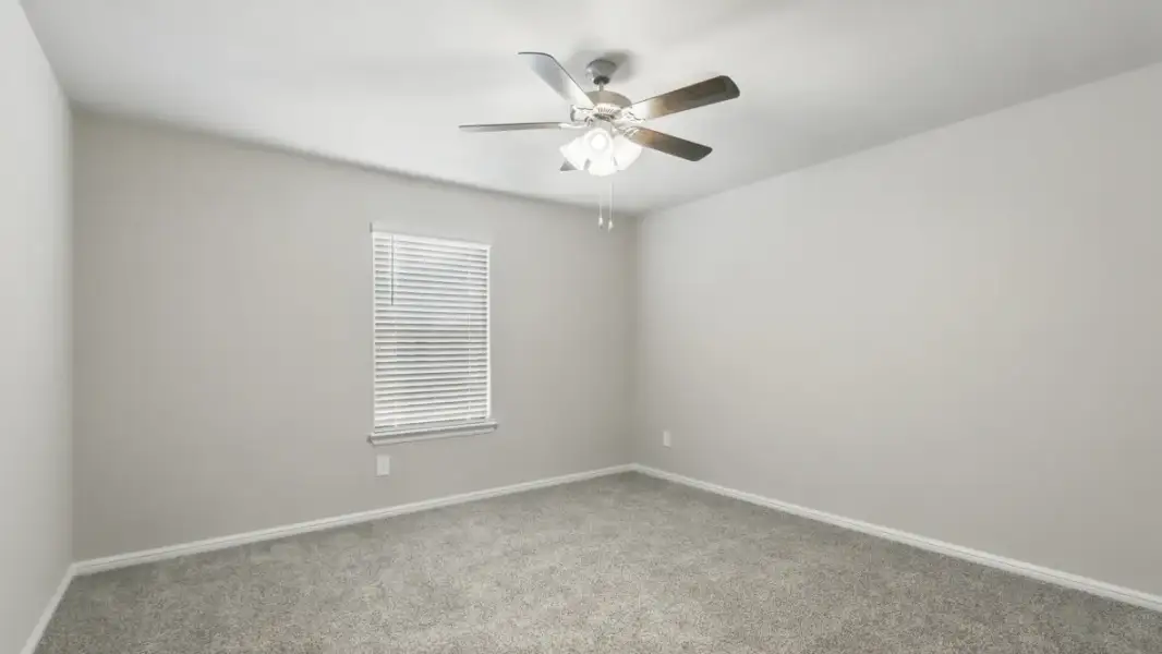Spacious, unfurnished interior of a new home in Orchard Village, Fort Worth (Image 25).