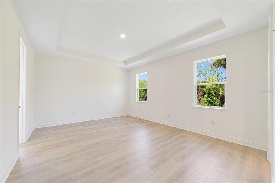 Spacious, unfurnished interior of a new home in Estates at Lake Jesup, Sanford (Image 22).