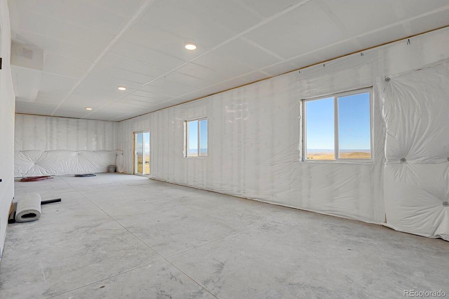 Image 47 of a home in .