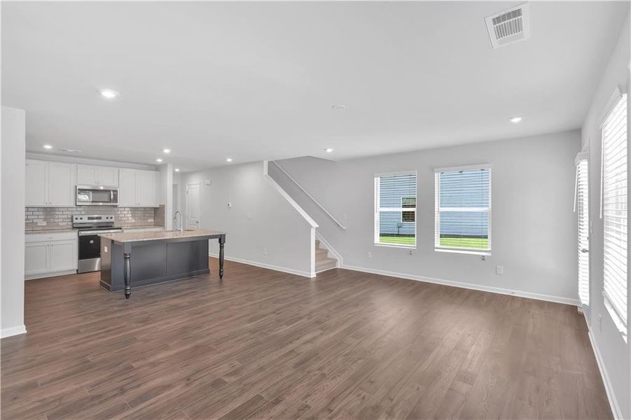 Spacious, unfurnished interior of a new home in Village Green, Adairsville (Image 21).