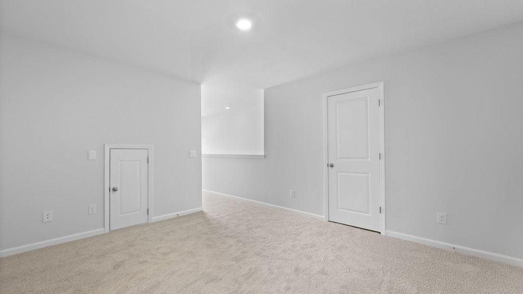 Representative unfurnished interior of a home built from the ARCHER-EXP by D.R. Horton in Lakeview at Kitfield, Moncks Corner (Image 34).