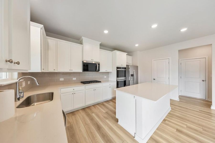 Furnished interior view inside a new home in Conner Farm, Dawsonville (Image 38).
