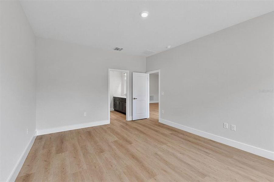 Spacious, unfurnished interior of a new home in , North Port (Image 37). Spacious, unfurnished interior of a new home in , North Port (Image 37).