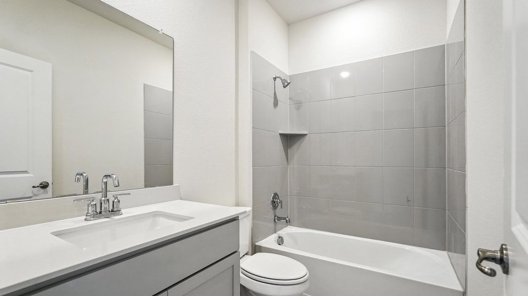 Representative furnished interior of a home built from the Estes by D.R. Horton in Madera, Royse City (Image 16). Representative furnished interior of a home built from the Estes by D.R. Horton in Madera, Royse City (Image 16).