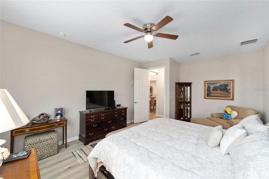 Furnished interior view inside a new home in , Ocala (Image 33).