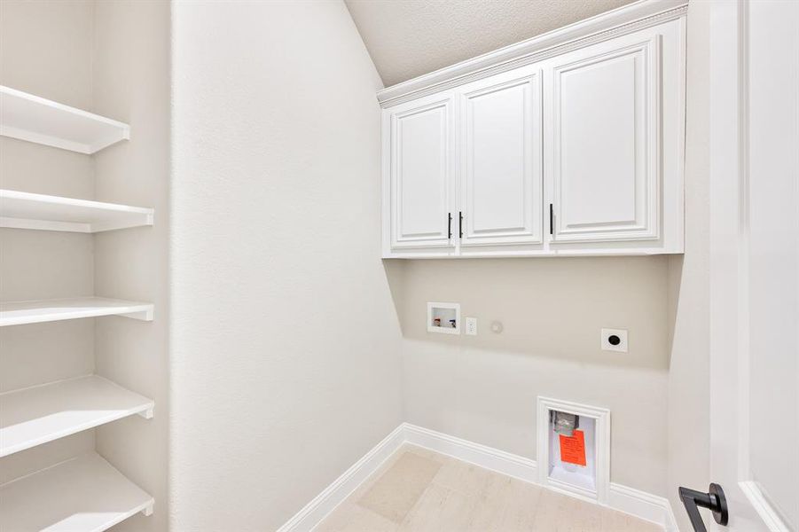 Spacious, unfurnished interior of a new home in Meraki, Forney (Image 20).