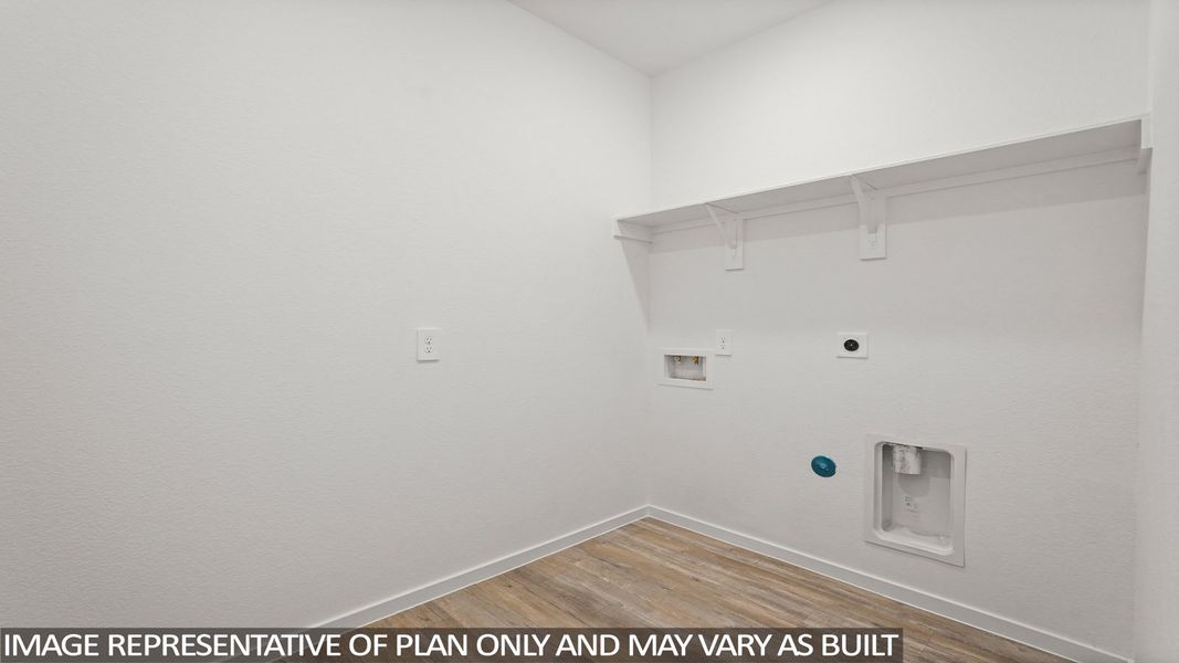 Spacious, unfurnished interior of a new home in Sunterra, Katy (Image 17).