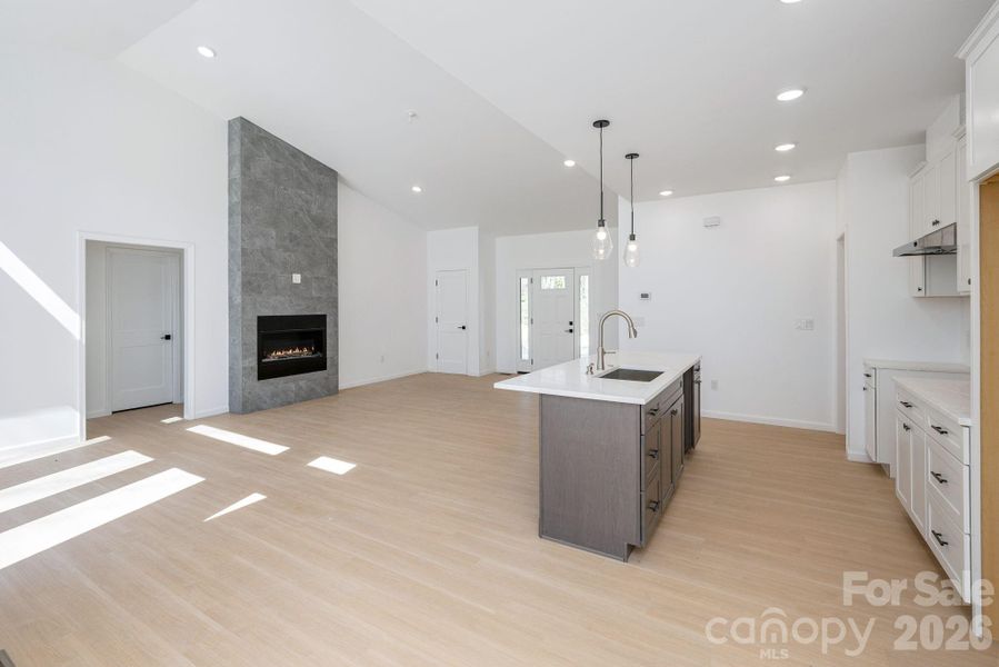 Image 42 of a home in .