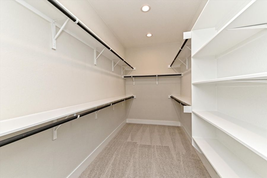 Representative unfurnished interior of a home built from the Opal by Giddens Homes in Riverstone, Georgetown (Image 27).