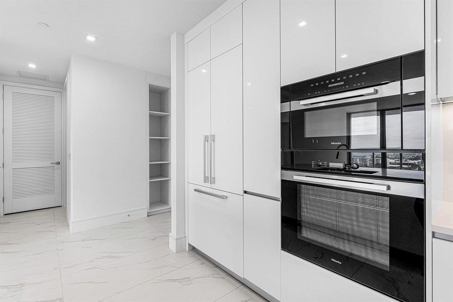 007-220LakeShoreDrive-1613-LakePark-FL-3 007-220LakeShoreDrive-1613-LakePark-FL-3