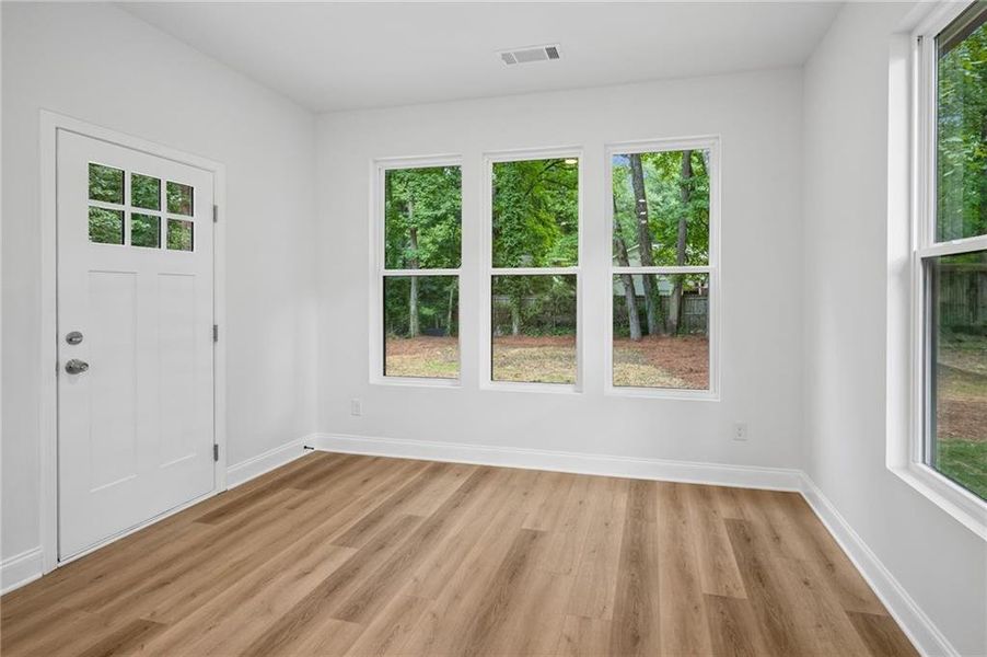 Spacious, unfurnished interior of a new home in , Atlanta (Image 17).