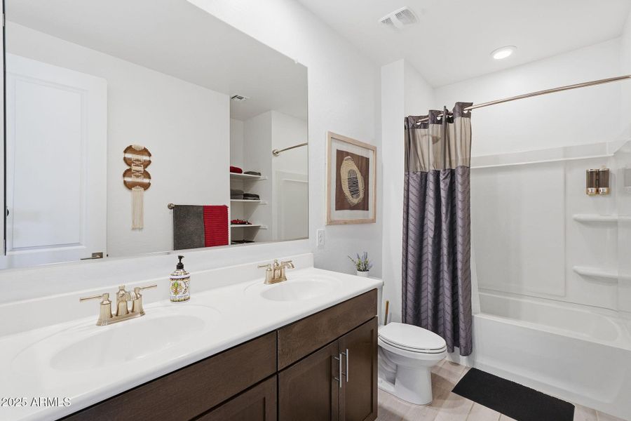 40-web-or-mls-040_ListerPros 40-web-or-mls-040_ListerPros