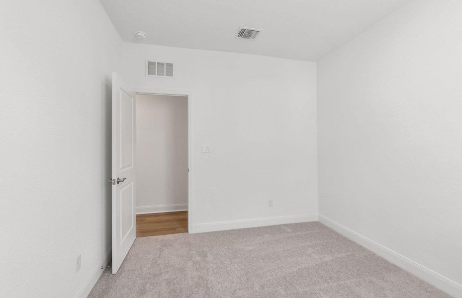 Spacious, unfurnished interior of a new home in Patterson Ranch, Georgetown (Image 34). Spacious, unfurnished interior of a new home in Patterson Ranch, Georgetown (Image 34).