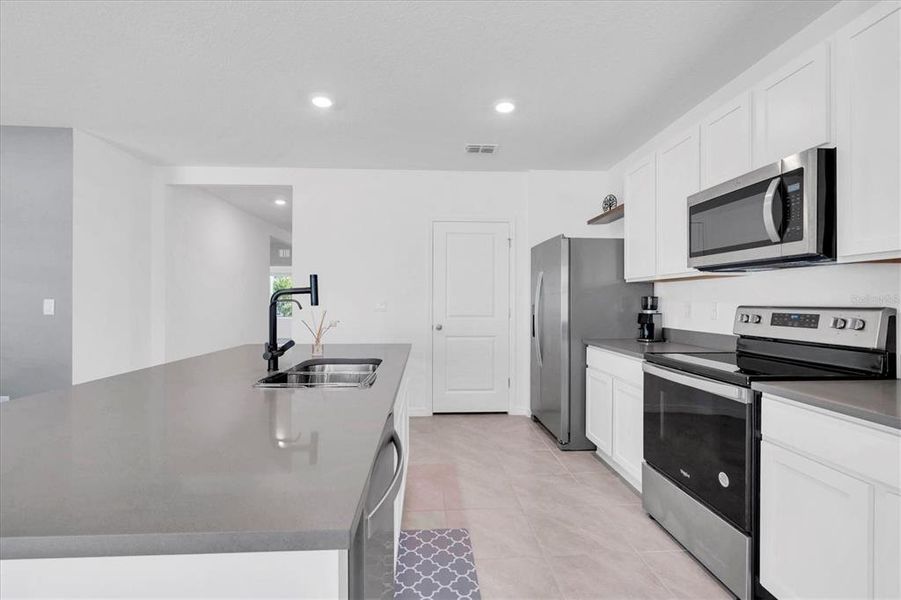 Furnished interior view inside a new home in , Wesley Chapel (Image 12).