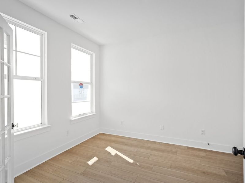 Spacious, unfurnished interior of a new home in Woods Crossing, Gallatin (Image 18).
