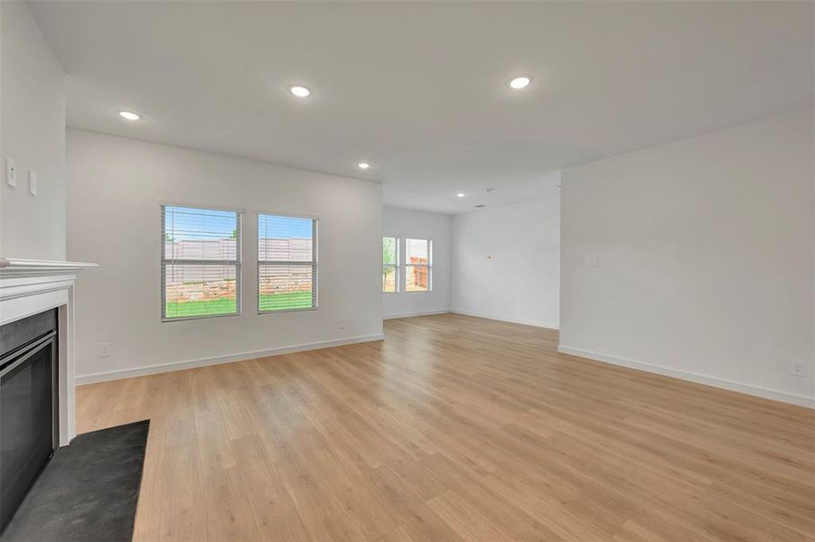 Spacious, unfurnished interior of a new home in Aspire at Reunion, Newark (Image 17).