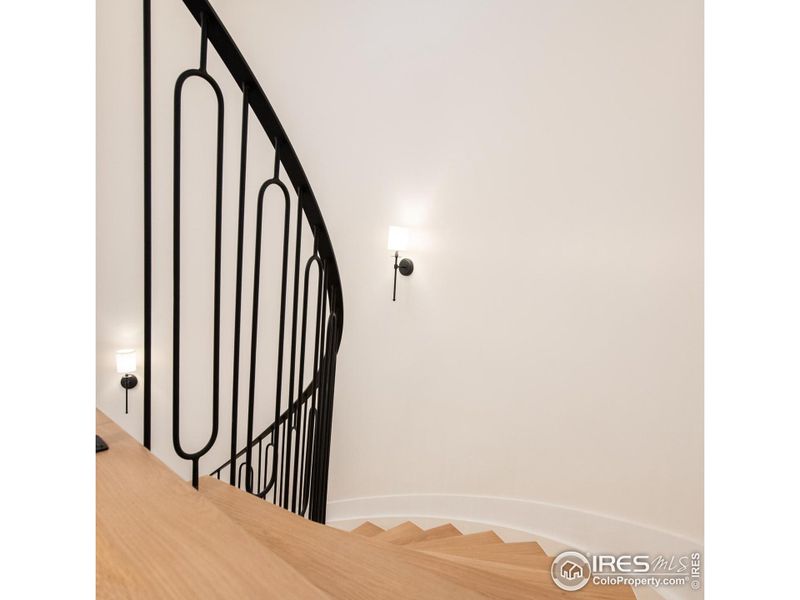 Spacious, unfurnished interior of a new home in , Denver (Image 32).