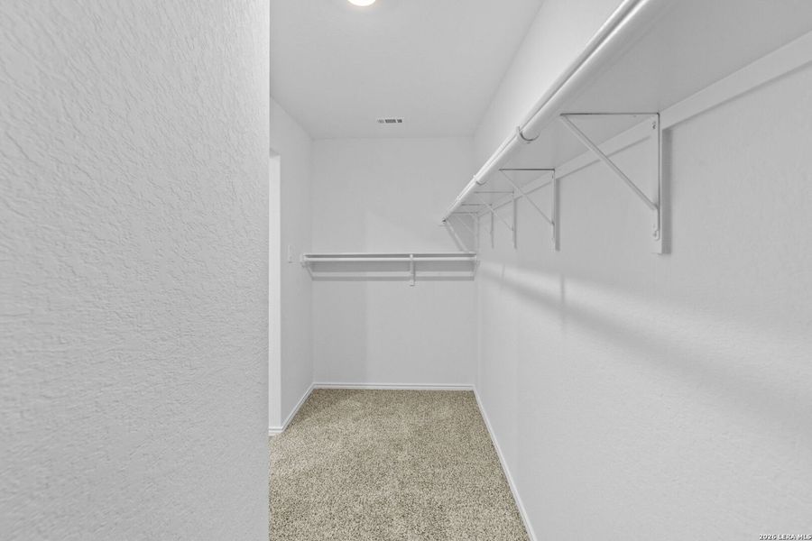 Spacious, unfurnished interior of a new home in Hickory Ridge, Elmendorf (Image 28). Spacious, unfurnished interior of a new home in Hickory Ridge, Elmendorf (Image 28).