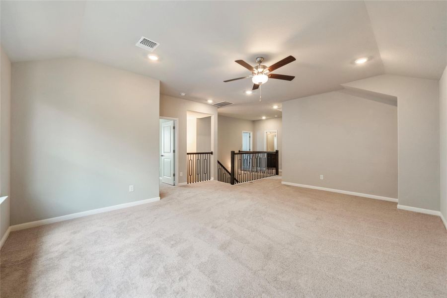 Spacious, unfurnished interior of a new home in Morningstar, Andice (Image 14).