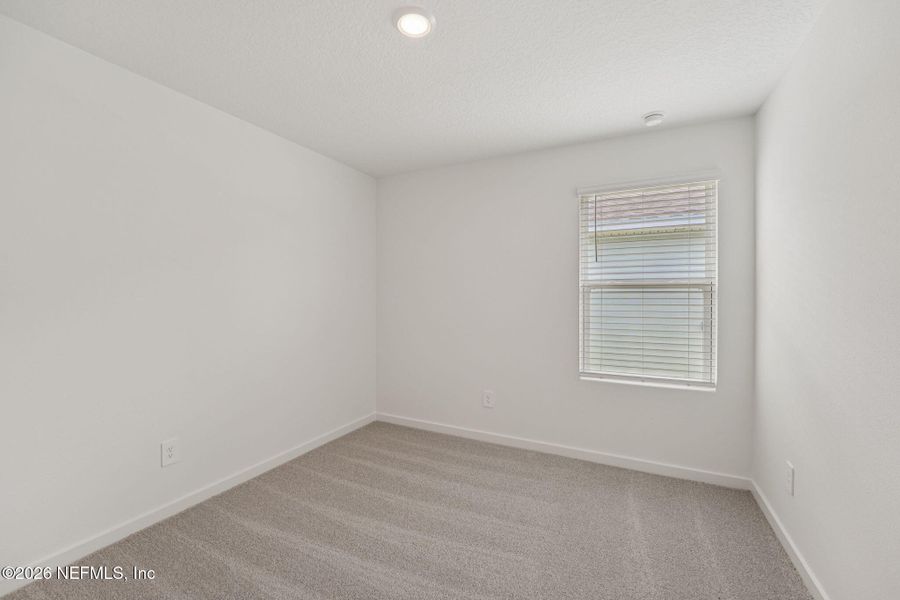 Spacious, unfurnished interior of a new home in Kings Preserve, Jacksonville (Image 17).